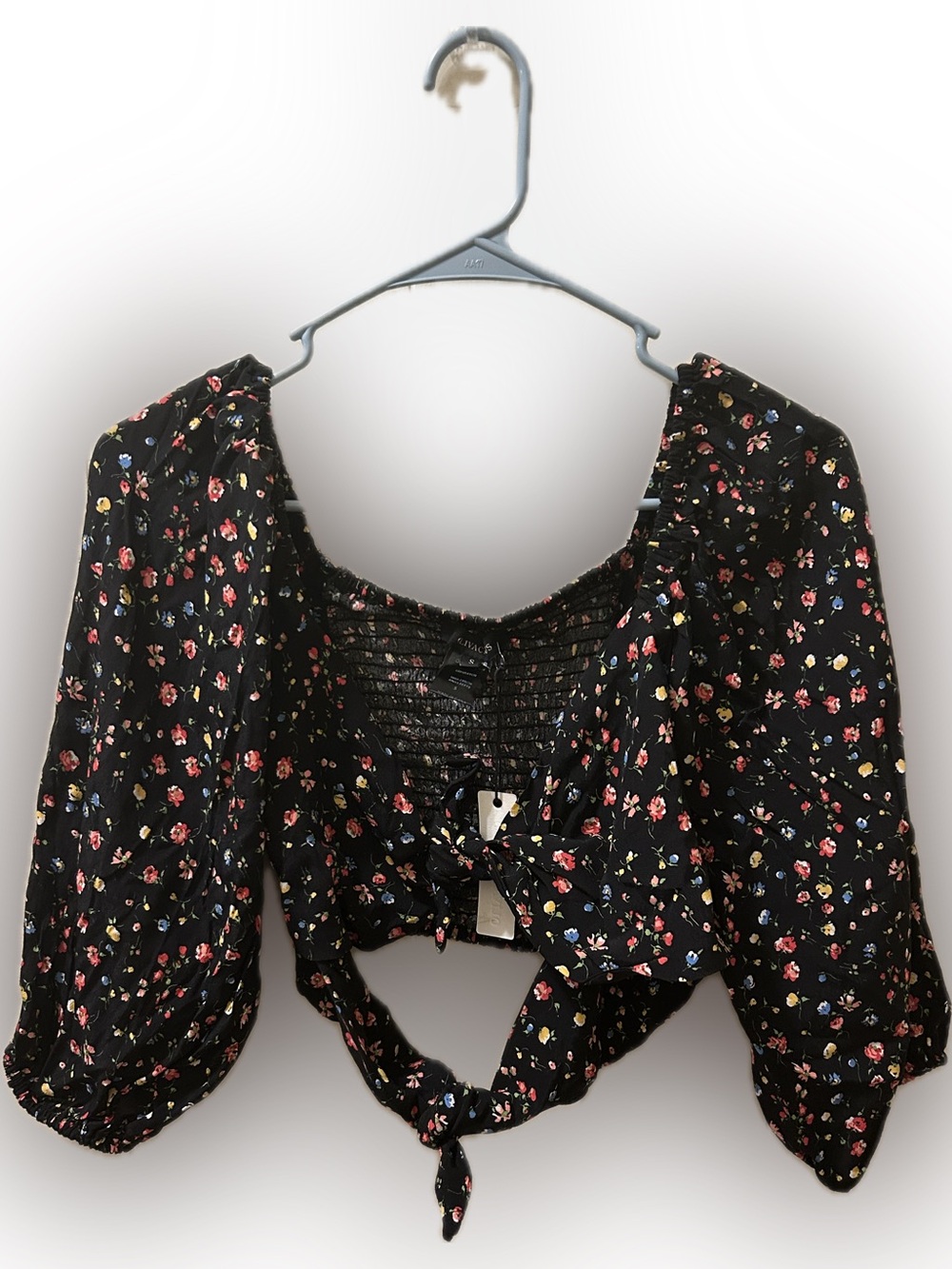 NWT Olivaceous Small Double Knot Floral Crop Top